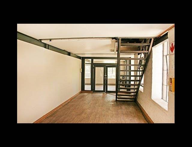 4,987M² WAREHOUSE FOR SALE IN NEWTOWN